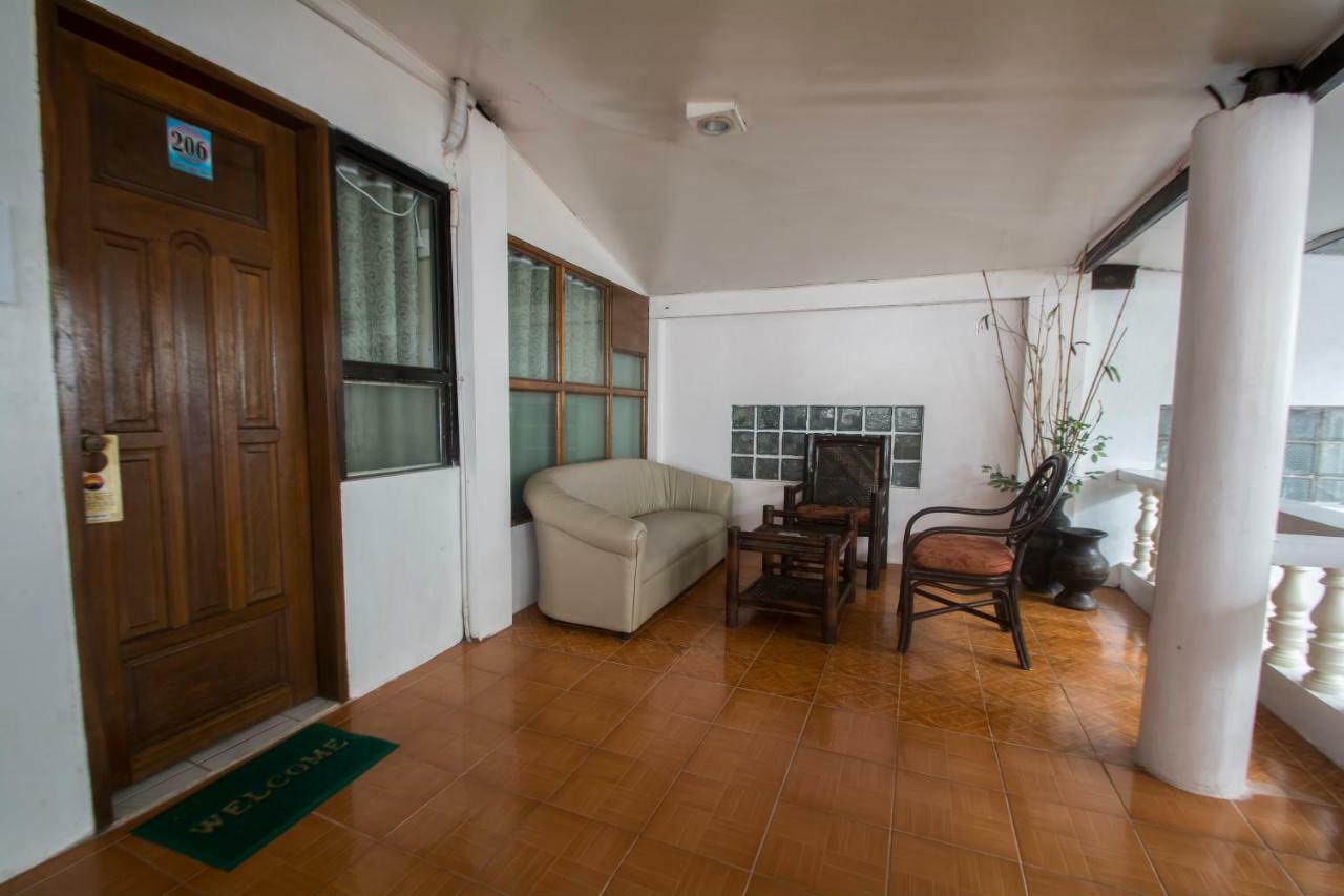 Hotel Deparis Balabag (Boracay)