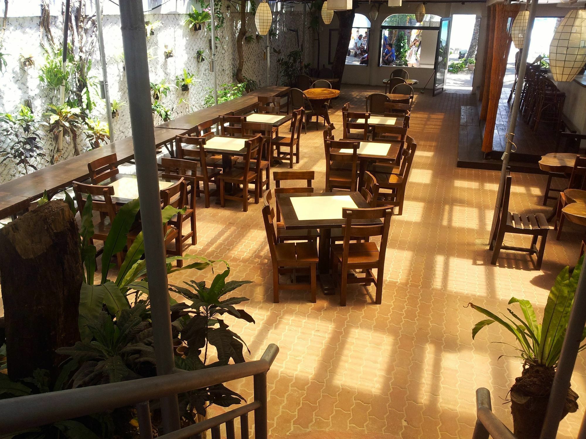 Deparis Hotel