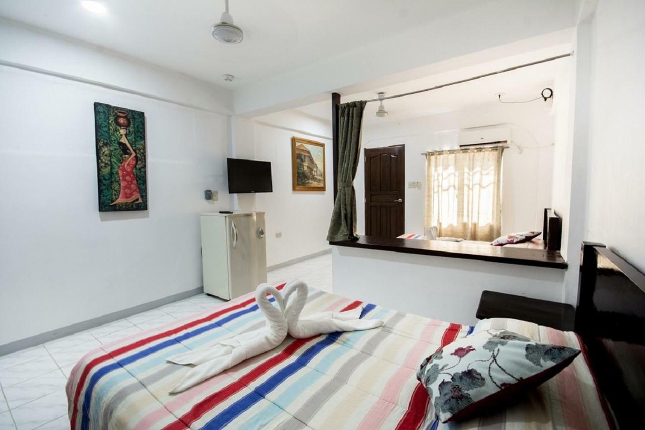 Deparis Hotel 3*